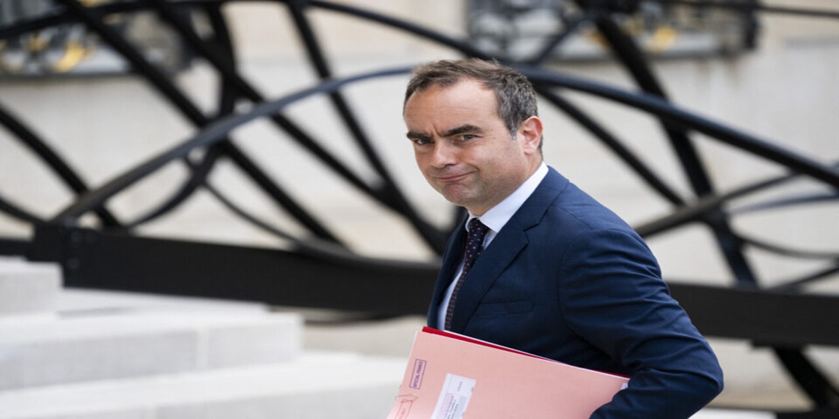 France : Lecornu reconduit dans son poste de Premier ministre - journaux